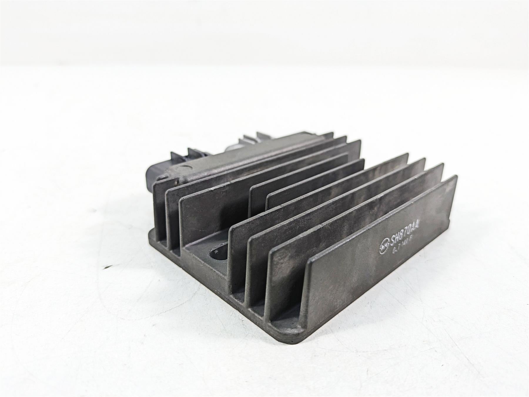 2021 Aprilia RS660 Rectifier Voltage Regulator SH870AA 1A012332 {{ shop.shopifyCountryName }} - Mototech271