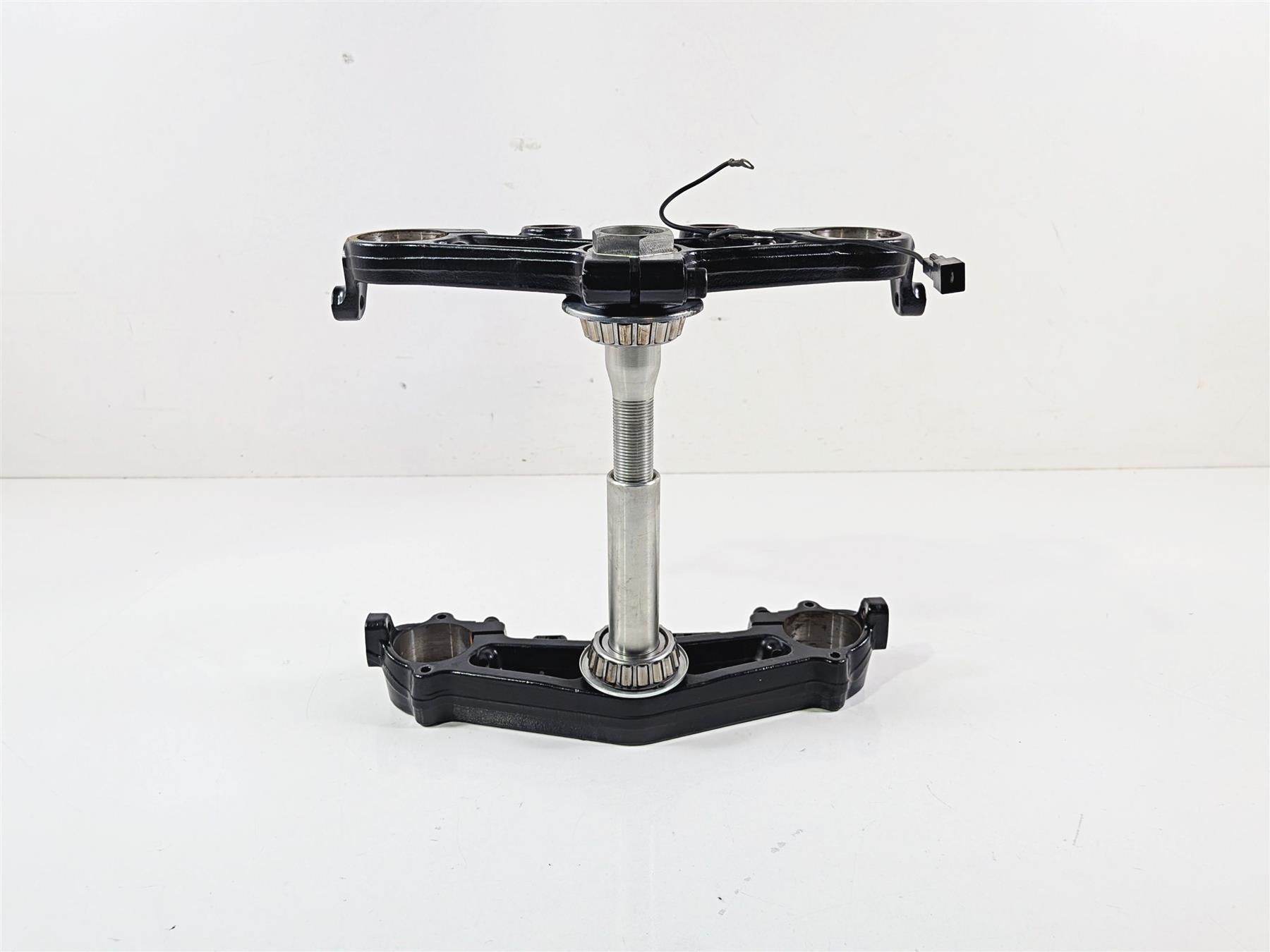 2020 Harley Touring FLTRK Road Glide Upper Lower Triple Tree Set 49mm 45900091A {{ shop.shopifyCountryName }} - Mototech271