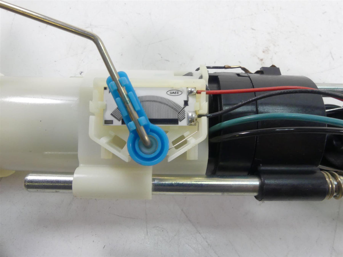 2011 Victory Vision Tour Fuel Gas Petrol Pump - Tested 2521030 {{ shop.shopifyCountryName }} - Mototech271