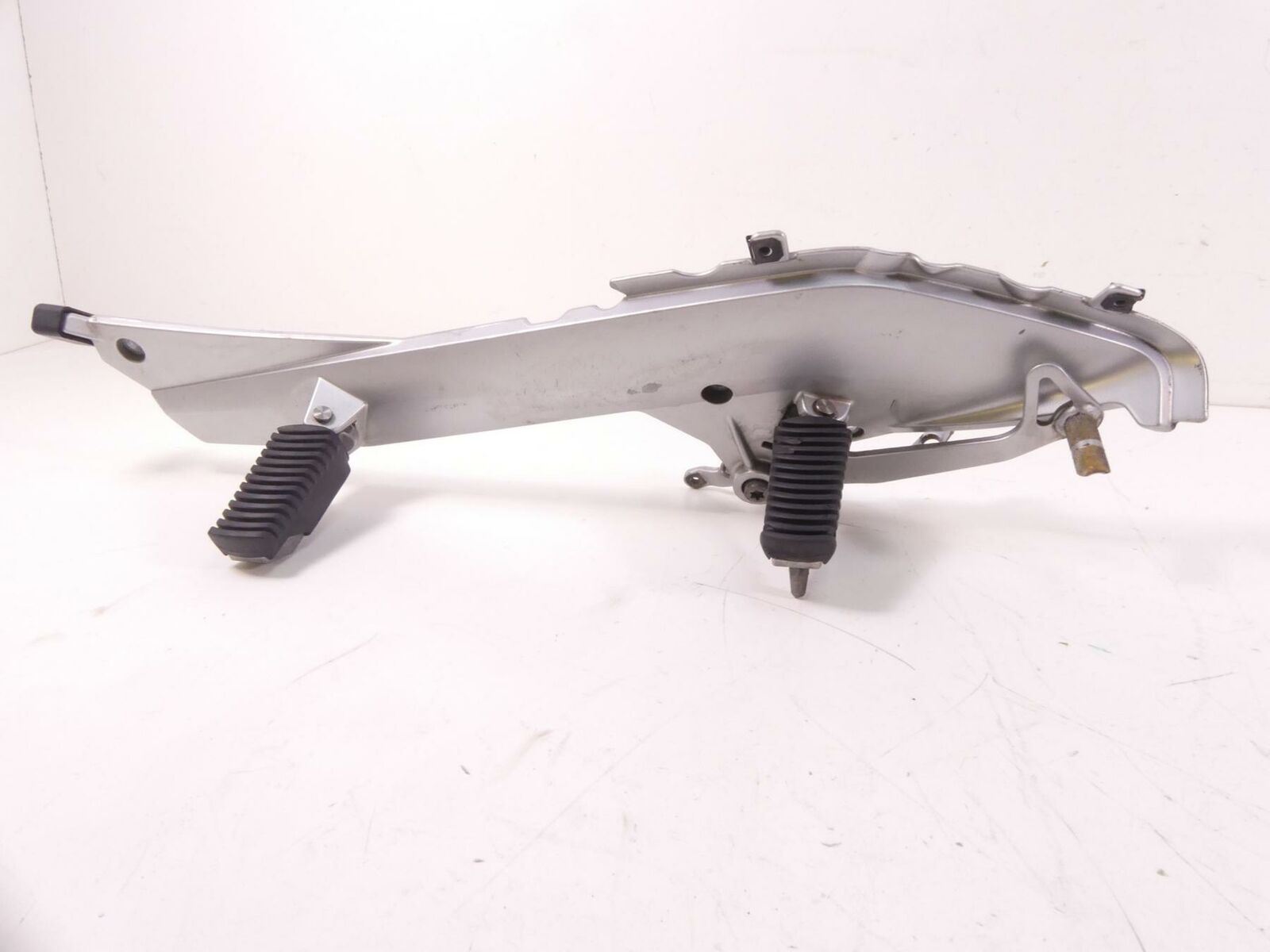 2011 BMW R1200RT K26 Right Footpegs Foot Peg With Brake Pedal 46717675290 {{ shop.shopifyCountryName }} - Mototech271