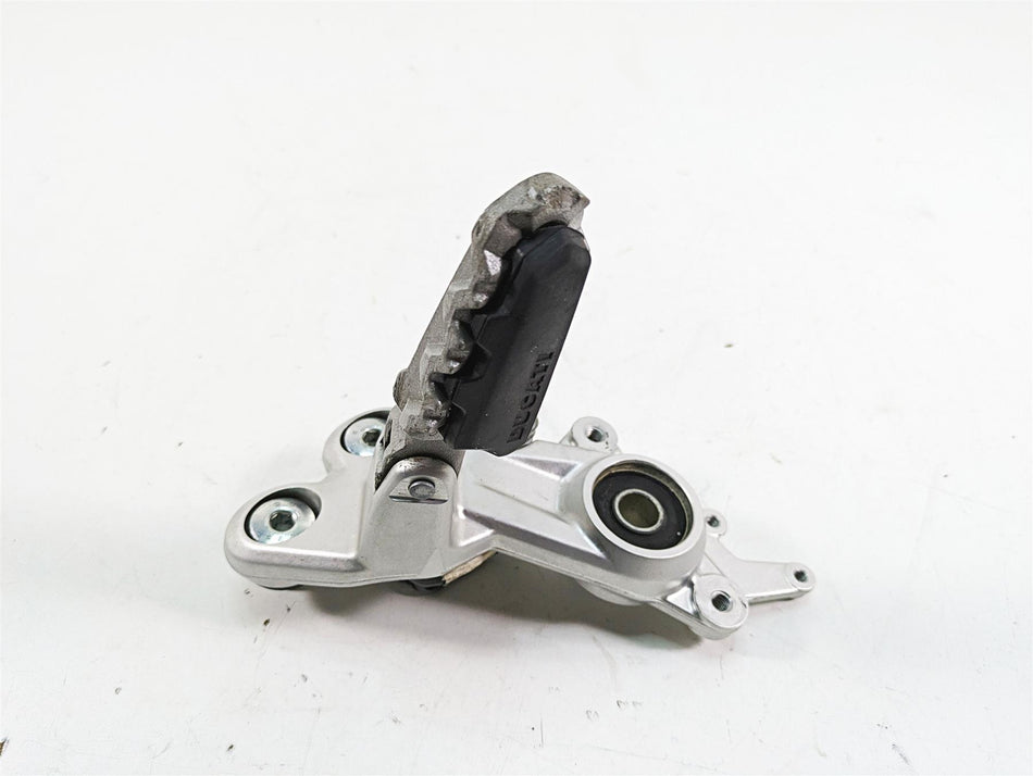 2020 Ducati Hypermotard 950 SP Right Foot Peg Footpeg + Bracket 82413581AB {{ shop.shopifyCountryName }} - Mototech271