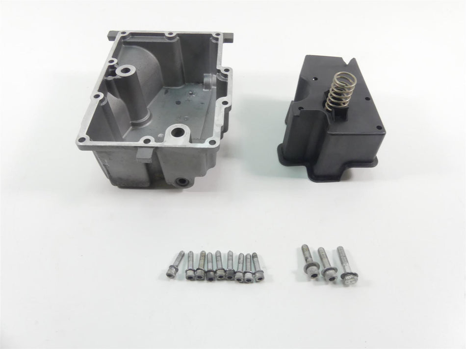 2009 Harley Dyna FXDF SE CVO Fat Bob Transmission Oil Pan Cover 26071-02 {{ shop.shopifyCountryName }} - Mototech271
