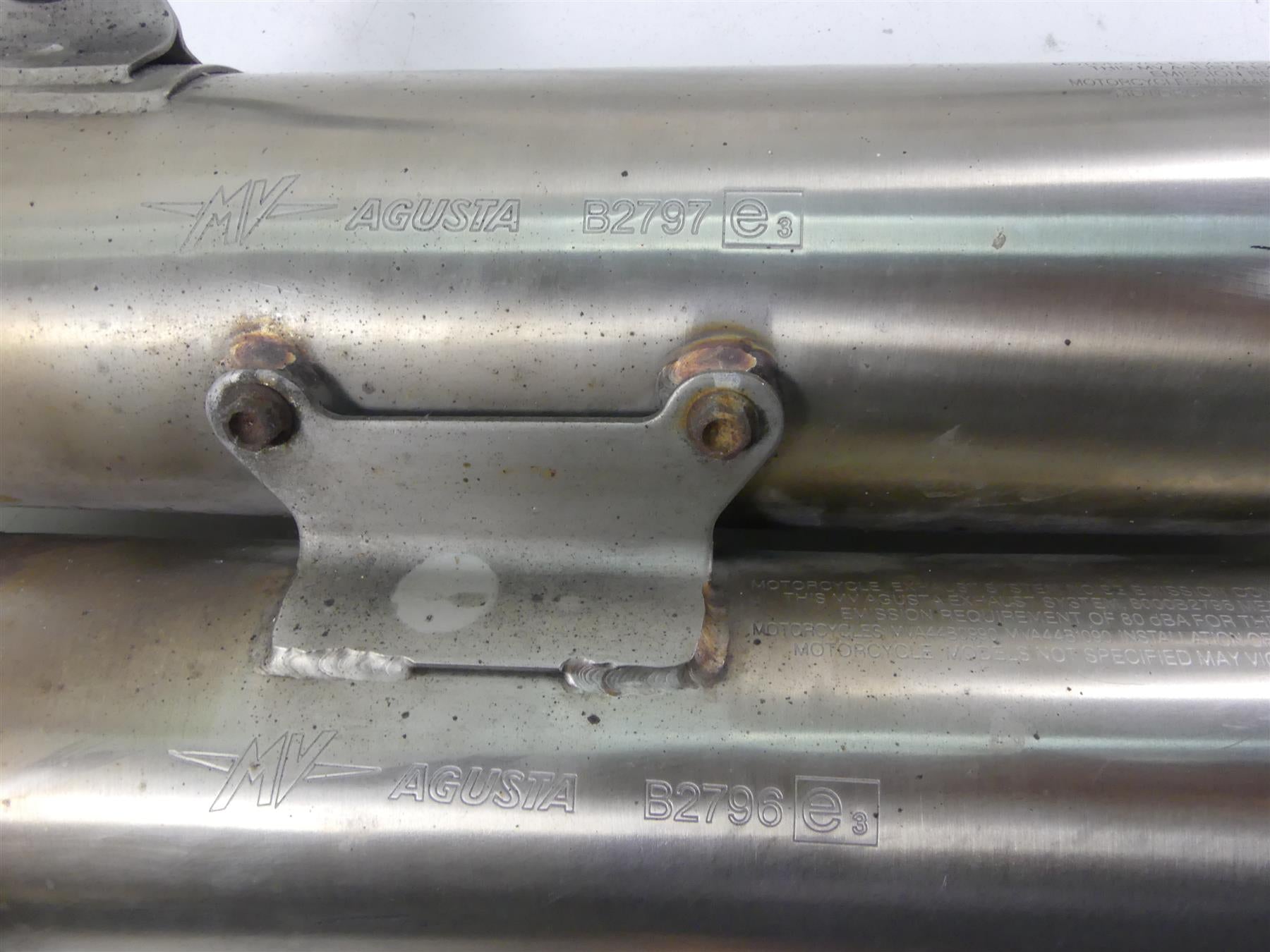 2012 Mv Agusta Brutale 1090 R Exhaust Pipe Muffler Set 8000B2797 8000B2796 {{ shop.shopifyCountryName }} - Mototech271