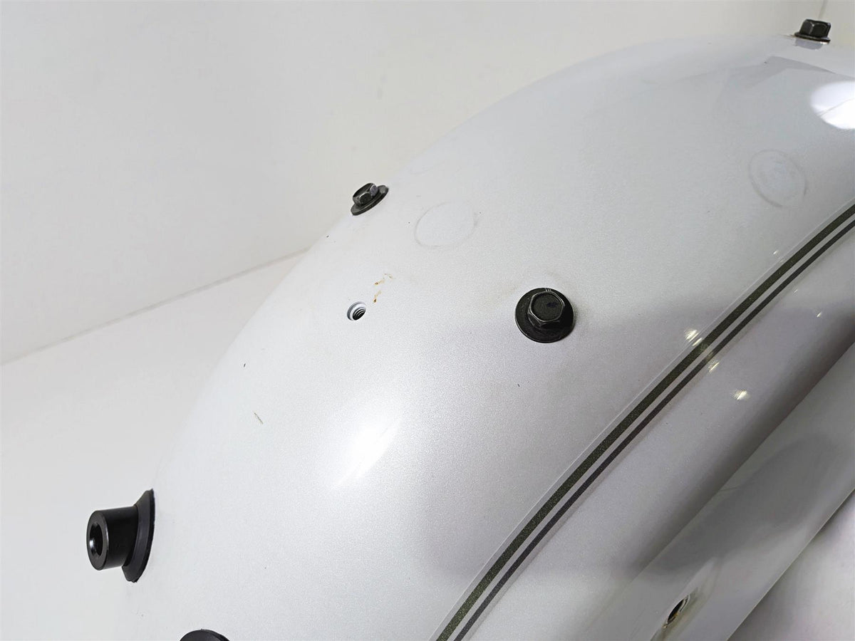 2006 Yamaha XVZ1300 Royal Star Rear Fender White 5EJ-Y2161-70-P0 {{ shop.shopifyCountryName }} - Mototech271
