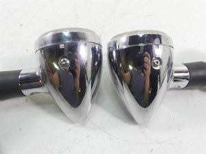 2005 Honda V-Twin VTX1800 S3 Front Blinker Turn Signal & Clamp Set 33450-MCV-N11 | Mototech271