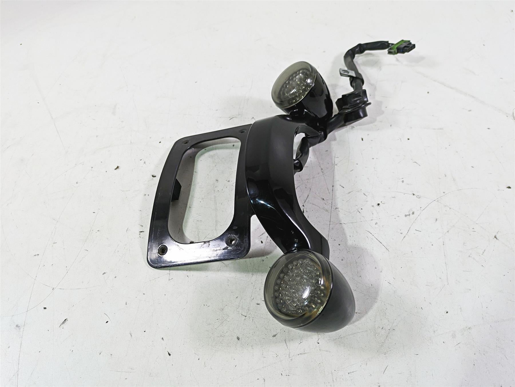 2015 Harley Touring FLHXS Street Glide Rear Led Blinker Turn Signal Bar 73314-10 {{ shop.shopifyCountryName }} - Mototech271