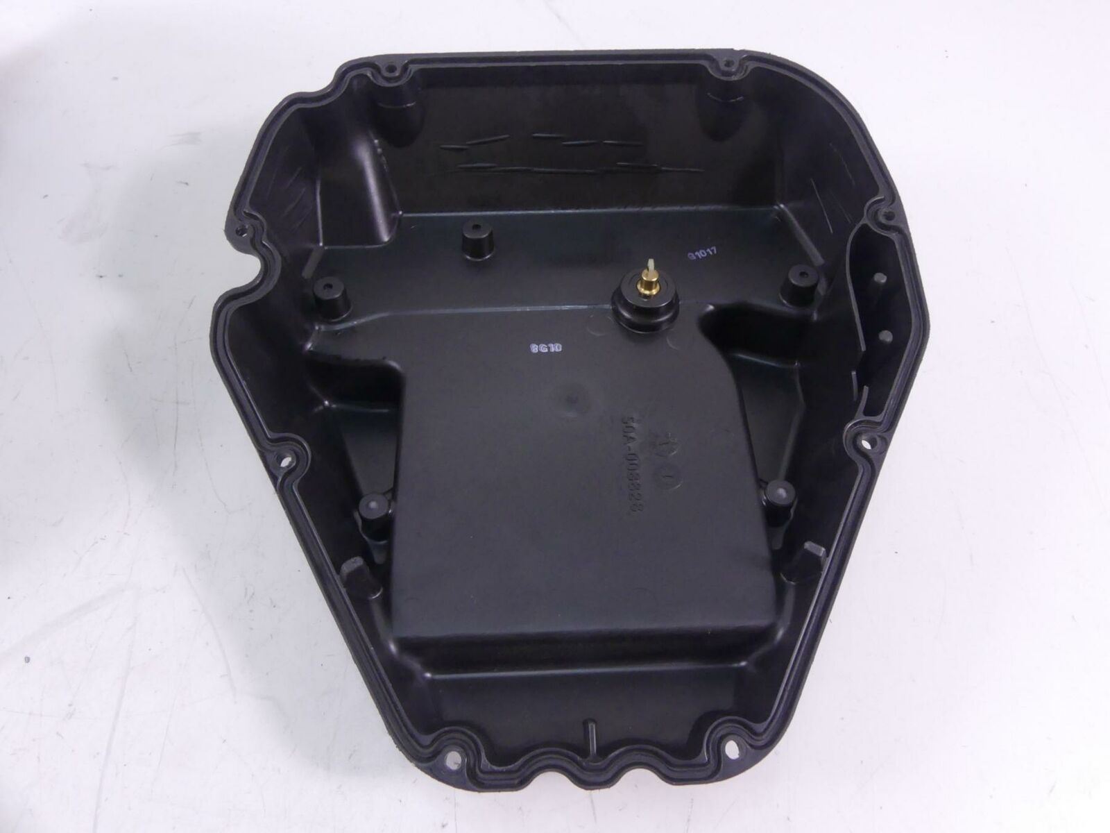 2009 Triumph Street Triple 675R Air Filter Cleaner Breather Box T2200492 {{ shop.shopifyCountryName }} - Mototech271