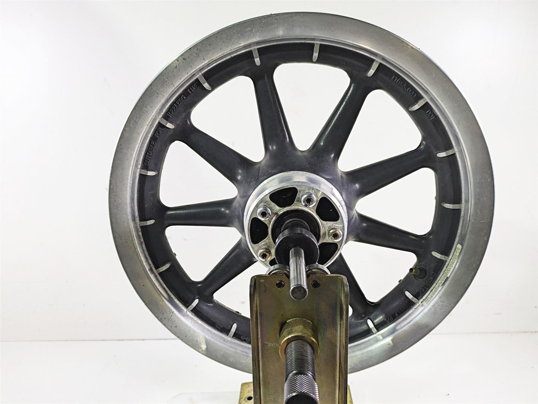 2003 Harley Touring FLHTCUI E-Glide 100th Straight 16x3 Front Wheel 43493-00 {{ shop.shopifyCountryName }} - Mototech271