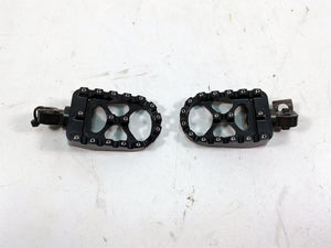 2015 Harley FXDL Dyna Low Rider Aftermarket Grip Stunt Footpeg Foot Peg Set