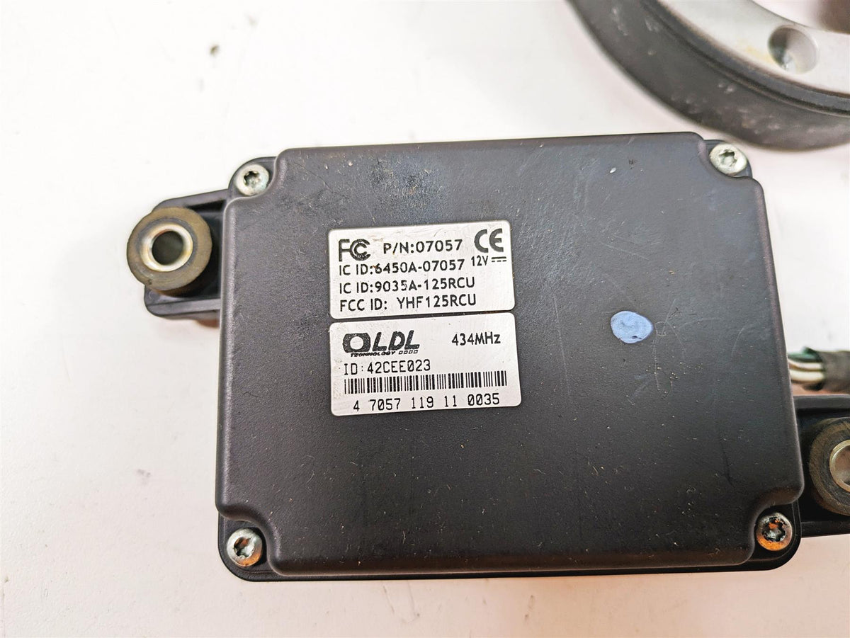 2012 Triumph Tiger 800XC ABS Cdi Ecu Ecm Ignition Switch Key Lock Set T1290187 {{ shop.shopifyCountryName }} - Mototech271