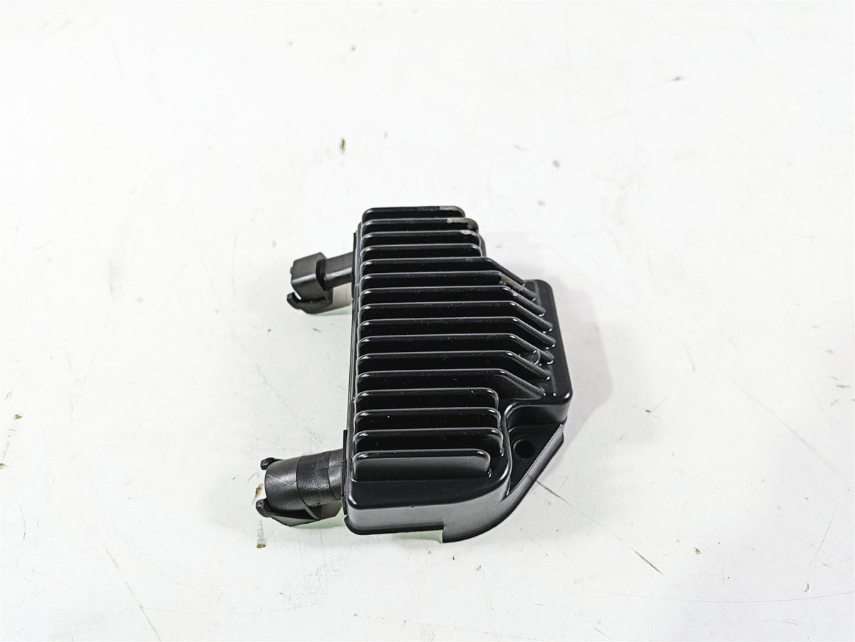 2012 Harley FLD Dyna Switchback Rectifier Voltage Regulator 74631-08A {{ shop.shopifyCountryName }} - Mototech271