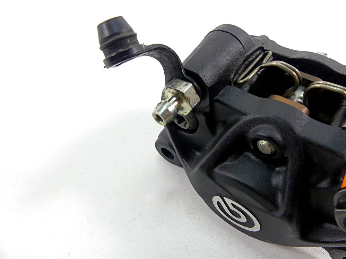 2022 Triumph Speed Triple 1200 RS Rear Brembo Brake Caliper 553miles T2027035 {{ shop.shopifyCountryName }} - Mototech271
