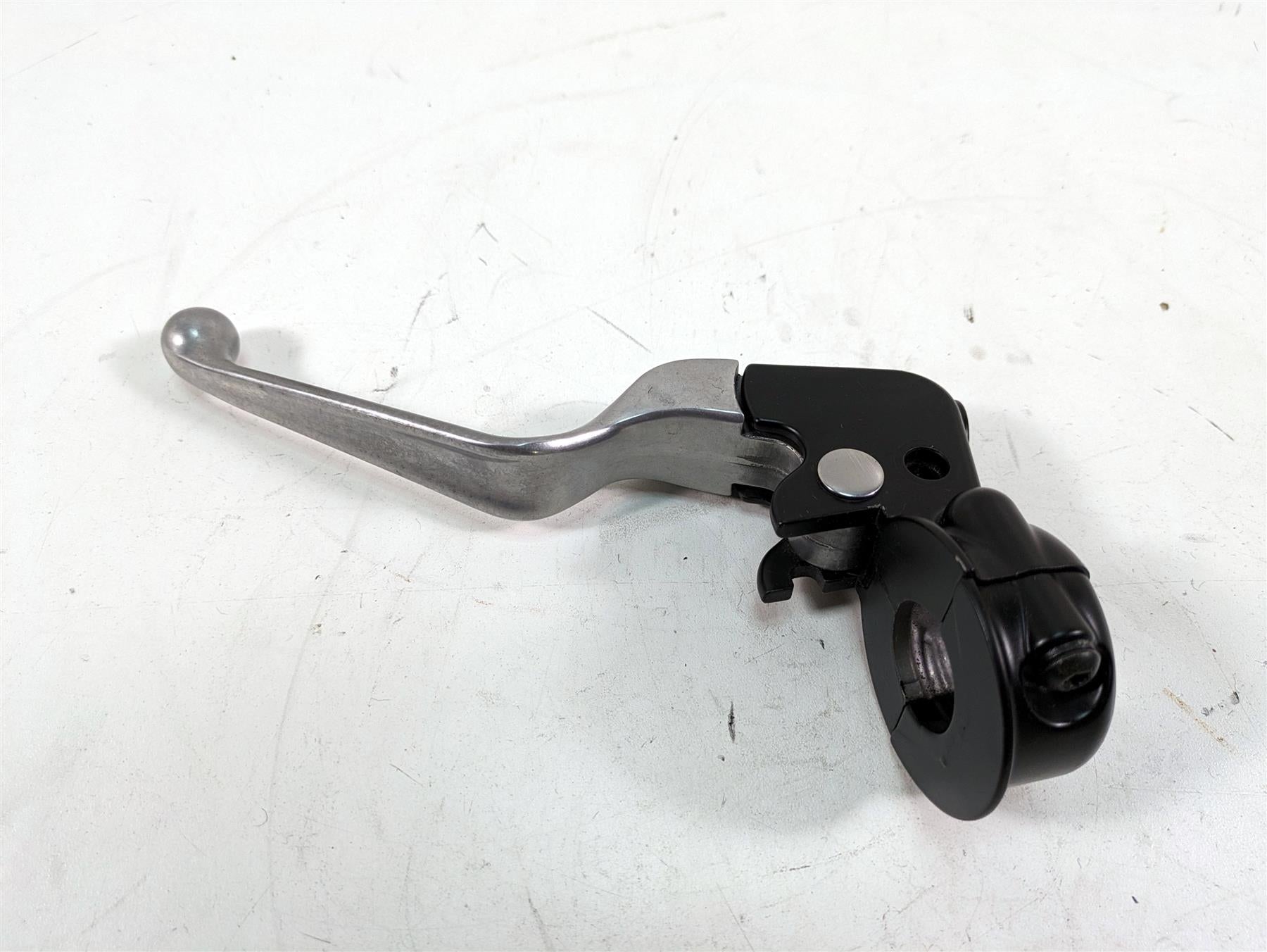 2006 Harley Touring FLHTCUI Electra Glide Clutch Perch & Lever 38608-96 {{ shop.shopifyCountryName }} - Mototech271