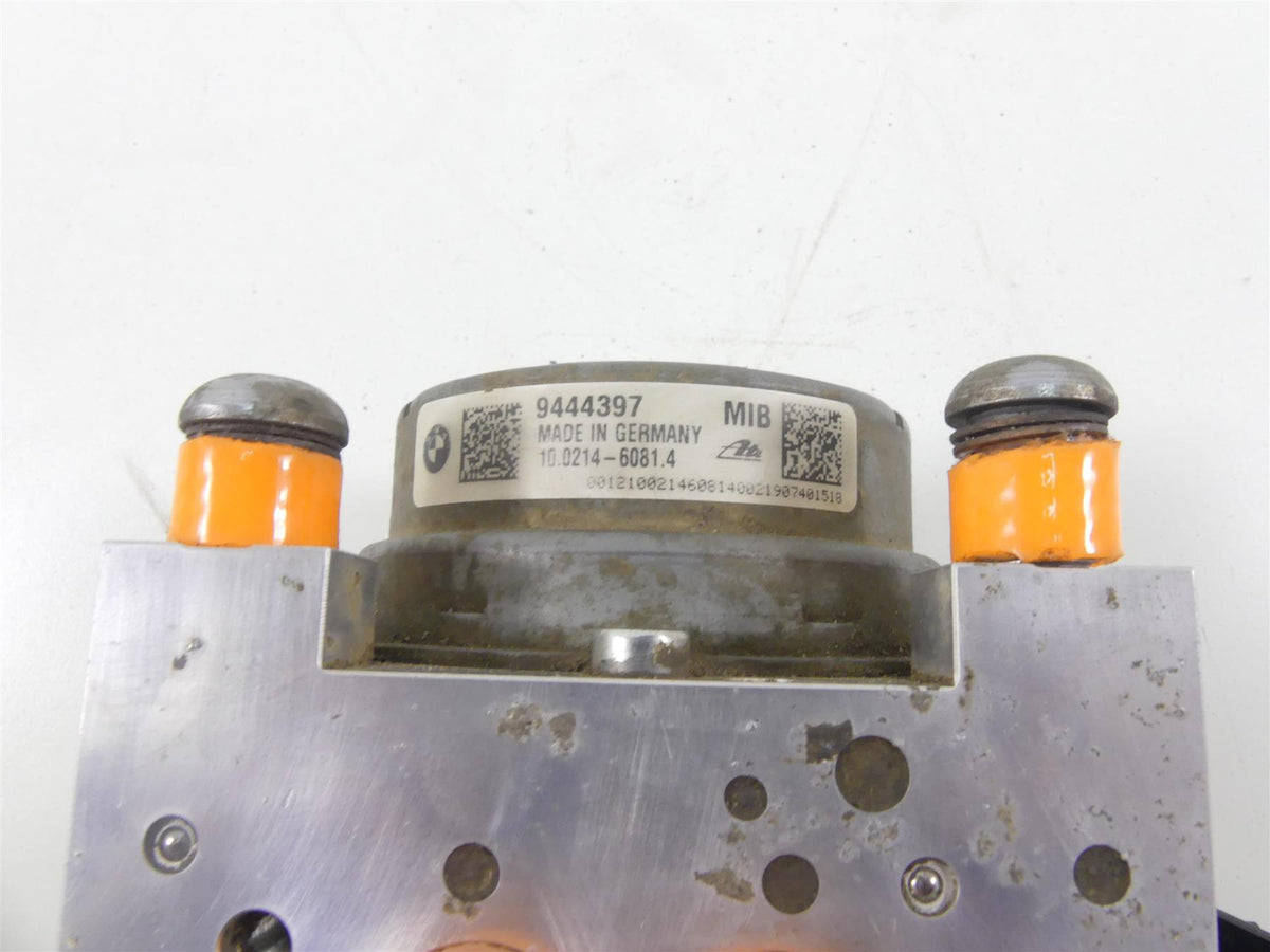 2019 BMW R1250GS K50 Abs Brake Pump Unit Module 34519898518 34519444398 {{ shop.shopifyCountryName }} - Mototech271