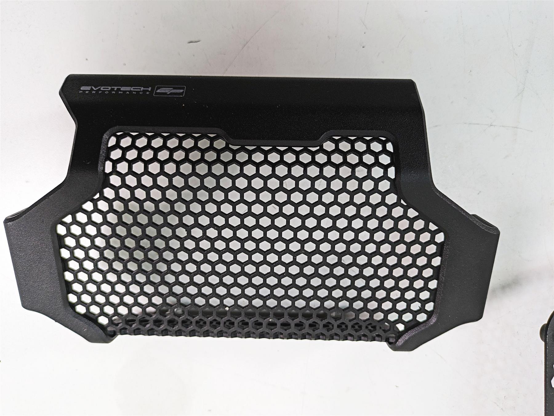2020 Ducati Hypermotard 950 SP Evotech Radiator Cooler Cylinder Cover Set 74380 {{ shop.shopifyCountryName }} - Mototech271
