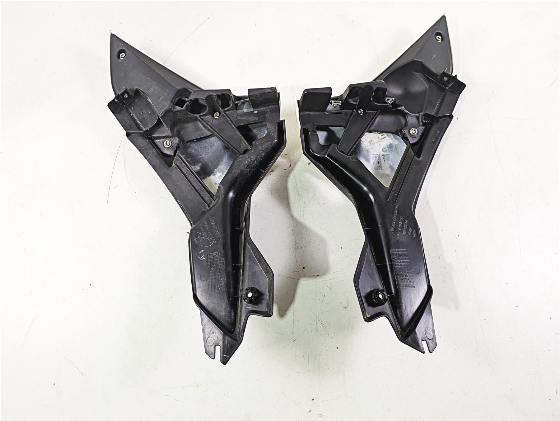 2023 BMW G310R K03 Radiator Grille Side Cover Fairings 46639480258 46639480257 {{ shop.shopifyCountryName }} - Mototech271