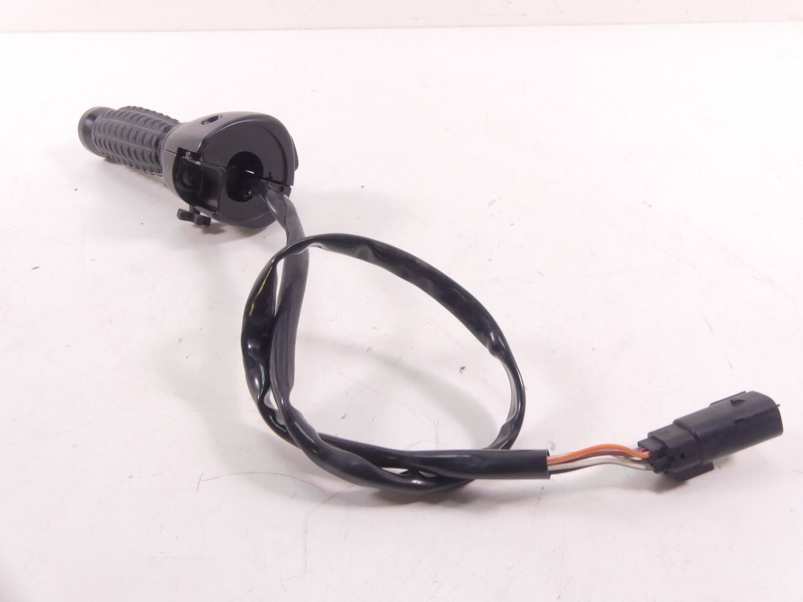 2009 Harley XR1200 X Sportster Right Control Switch Start Kill Throttle 71684-06 {{ shop.shopifyCountryName }} - Mototech271
