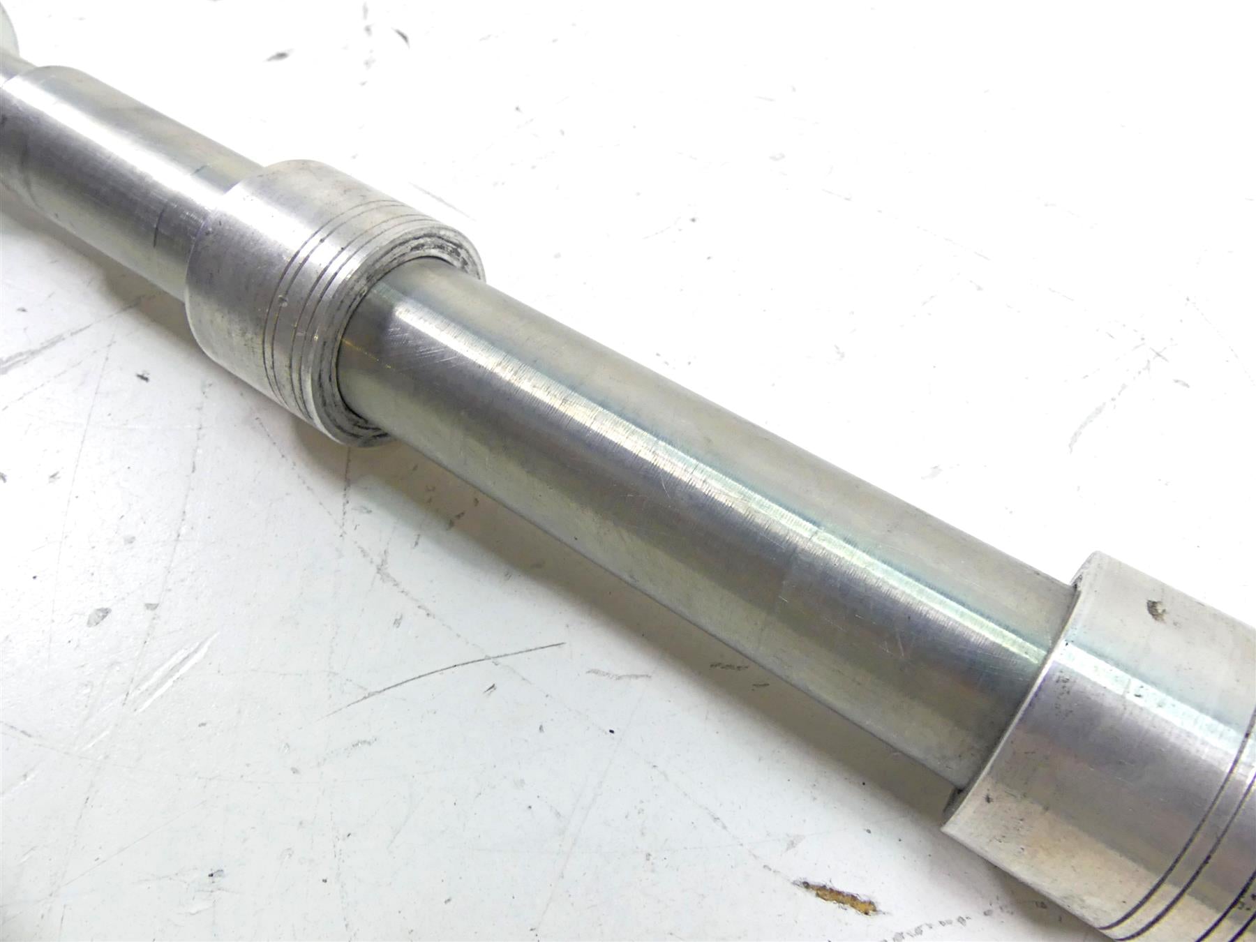 2008 Harley Touring FLHX Street Glide Straight Front Axle Wheel Spindle 41547-07 {{ shop.shopifyCountryName }} - Mototech271