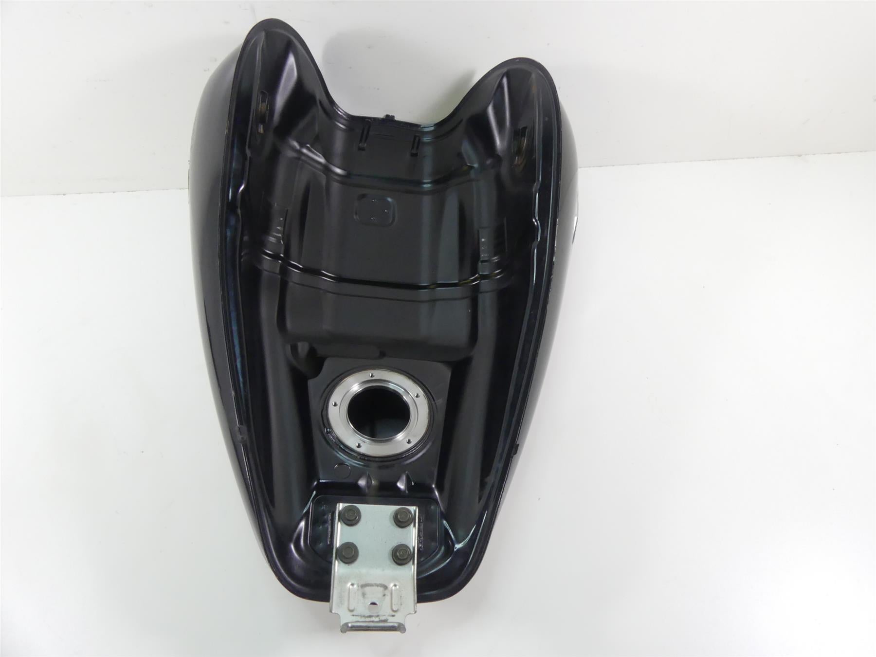 2007 Suzuki M109R VZR1800 Boulevard Fuel Gas Petrol Tank -Dent 44100-48G00 {{ shop.shopifyCountryName }} - Mototech271