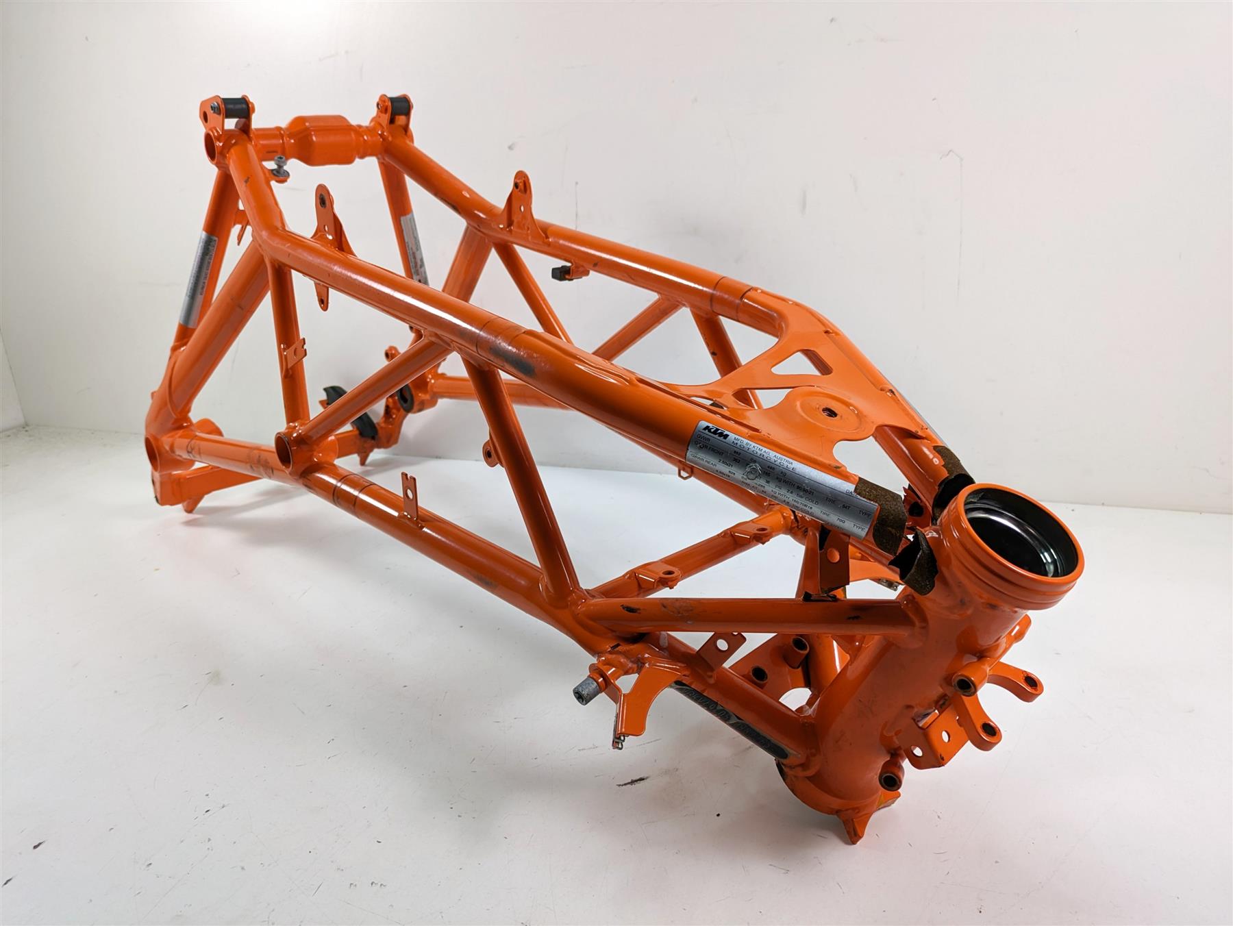 2018 KTM 1090 Adventure R Main Frame Chassis With Clean California Title - Damaged Read 60803001100EB {{ shop.shopifyCountryName }} - Mototech271