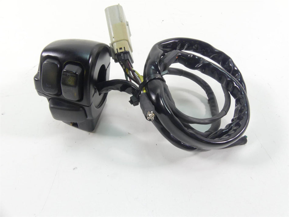2013 Harley Touring FLHX Street Glide Left Hand Control Switch - Read 71682-06A {{ shop.shopifyCountryName }} - Mototech271