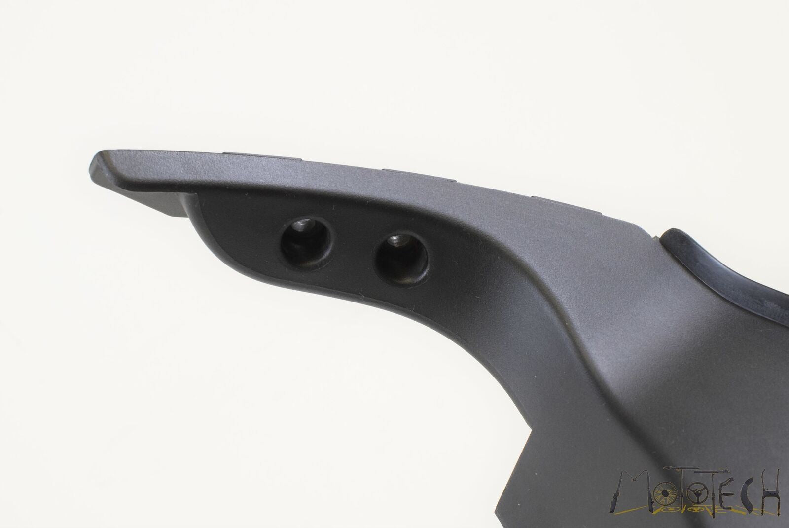 2006 BMW K1200S K1200 S K40 Front Right Stay Mount Bracket Holder 46637677762 {{ shop.shopifyCountryName }} - Mototech271