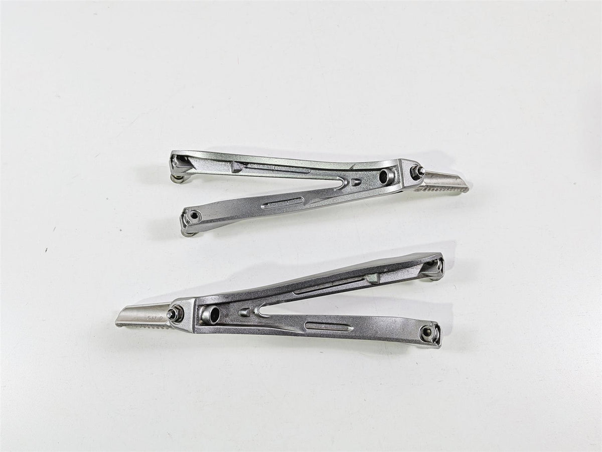 2008 Yamaha YZF R1 RN19 Oem Passenger Foot Peg Rest Set 5VY-2741L-00-00 {{ shop.shopifyCountryName }} - Mototech271
