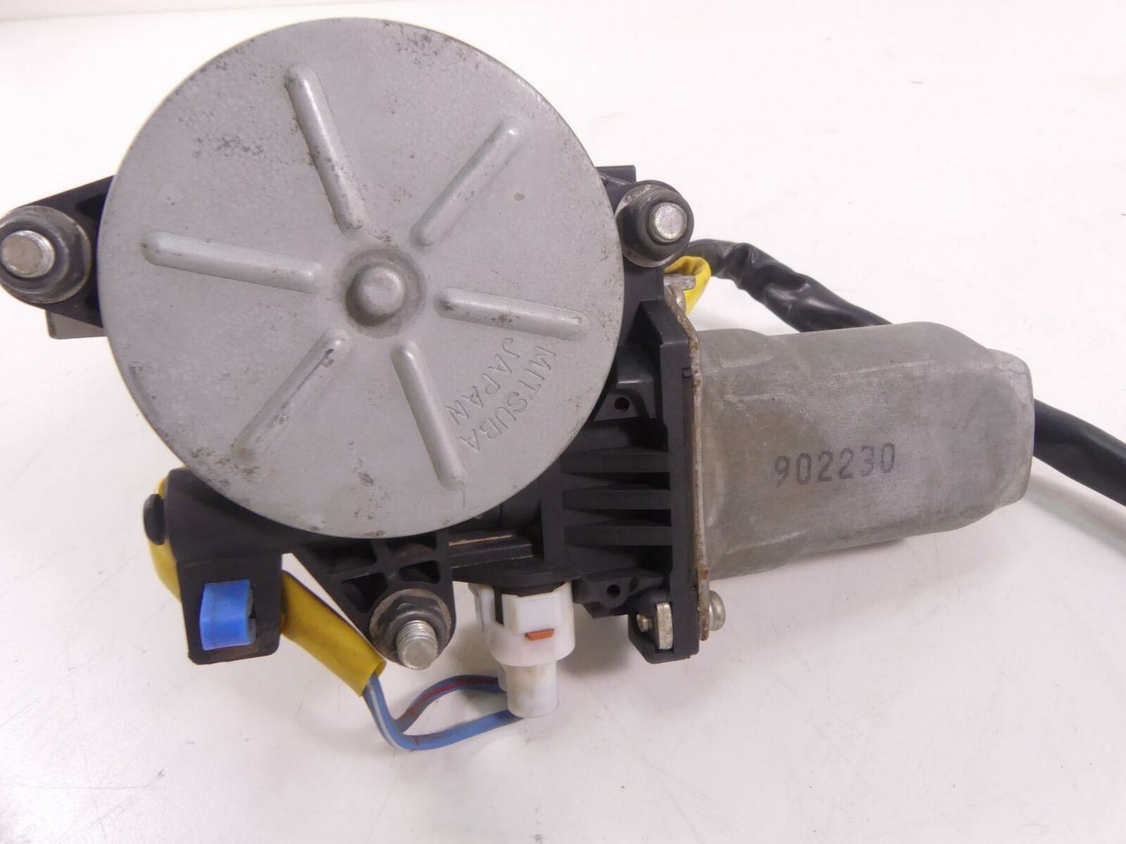 2010 Victory Vision Tour Windshield Wind Shield Screen Drive Motor 4011815 {{ shop.shopifyCountryName }} - Mototech271
