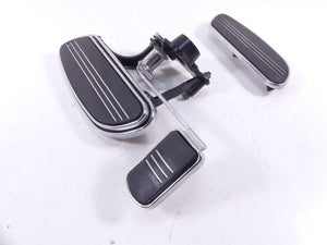 2010 Harley Touring FLHX Street Glide Right Floor Board & Brake Pedal 50518-09