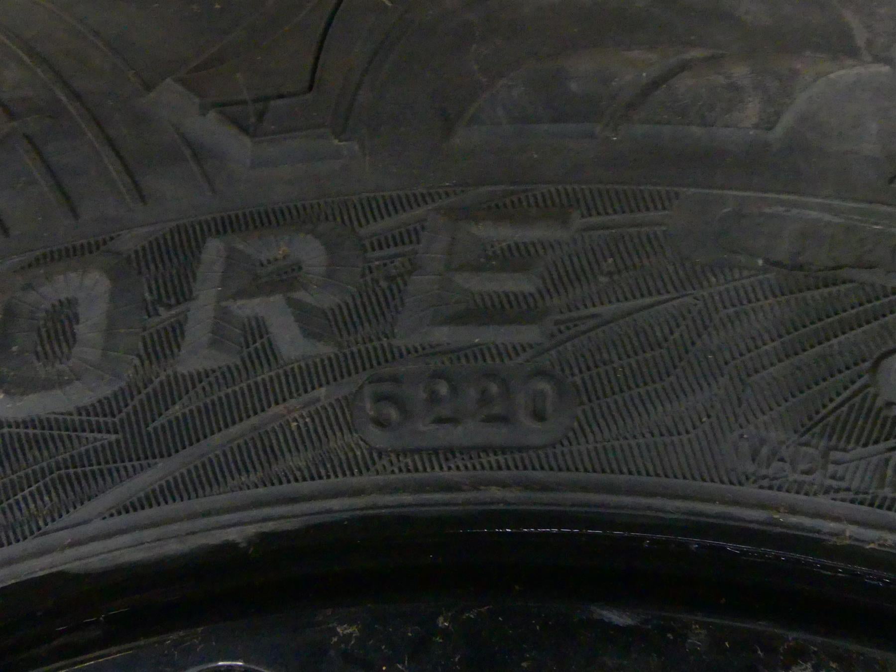 2021 Kawasaki Teryx KRX1000 KRF1000 Rear L Wheel Tire 31X10.00R15 ML3 41009-0817 {{ shop.shopifyCountryName }} - Mototech271