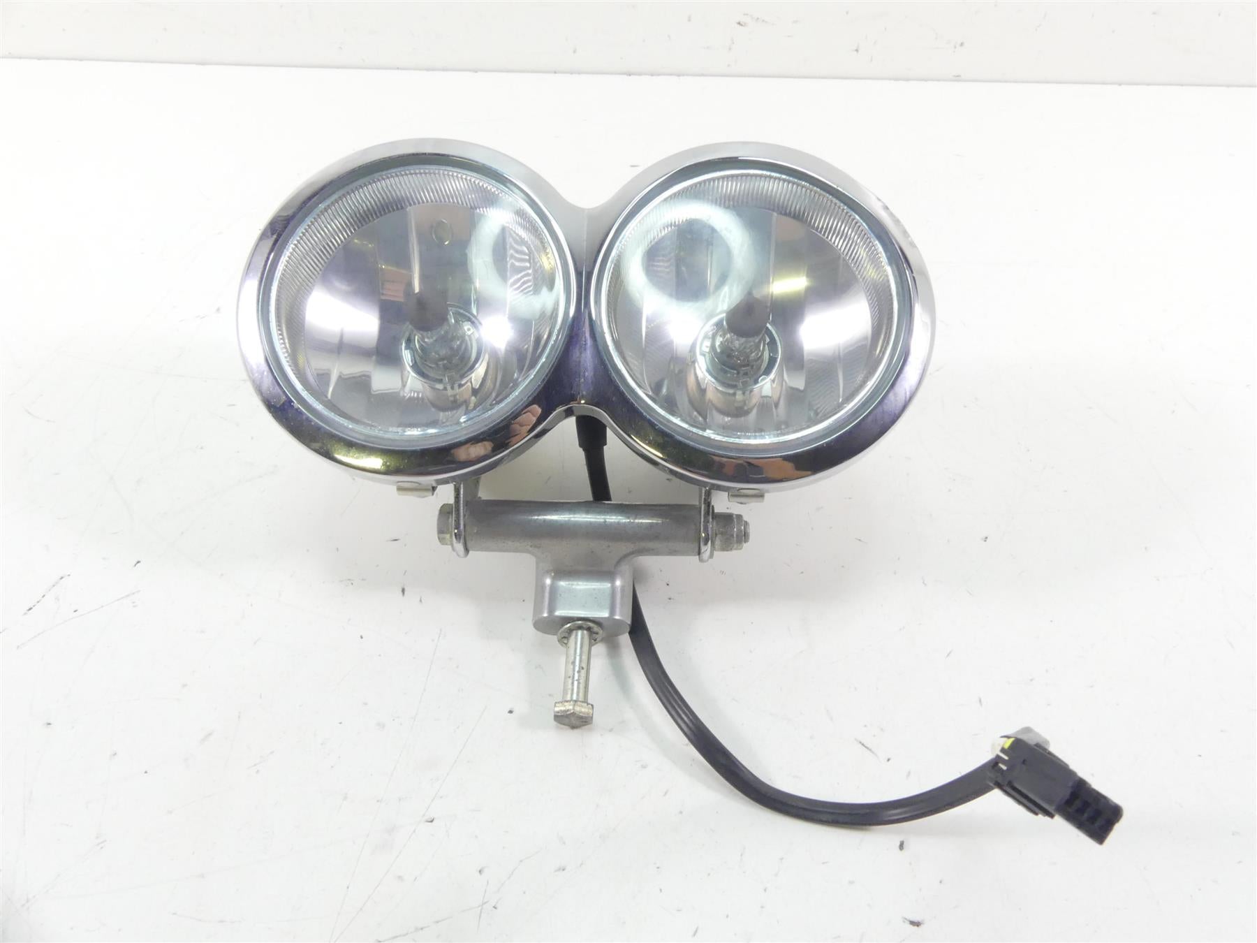 2009 Harley FXDF Dyna Fat Bob Headlight Head Light Bucket And Lens 69797-08 {{ shop.shopifyCountryName }} - Mototech271