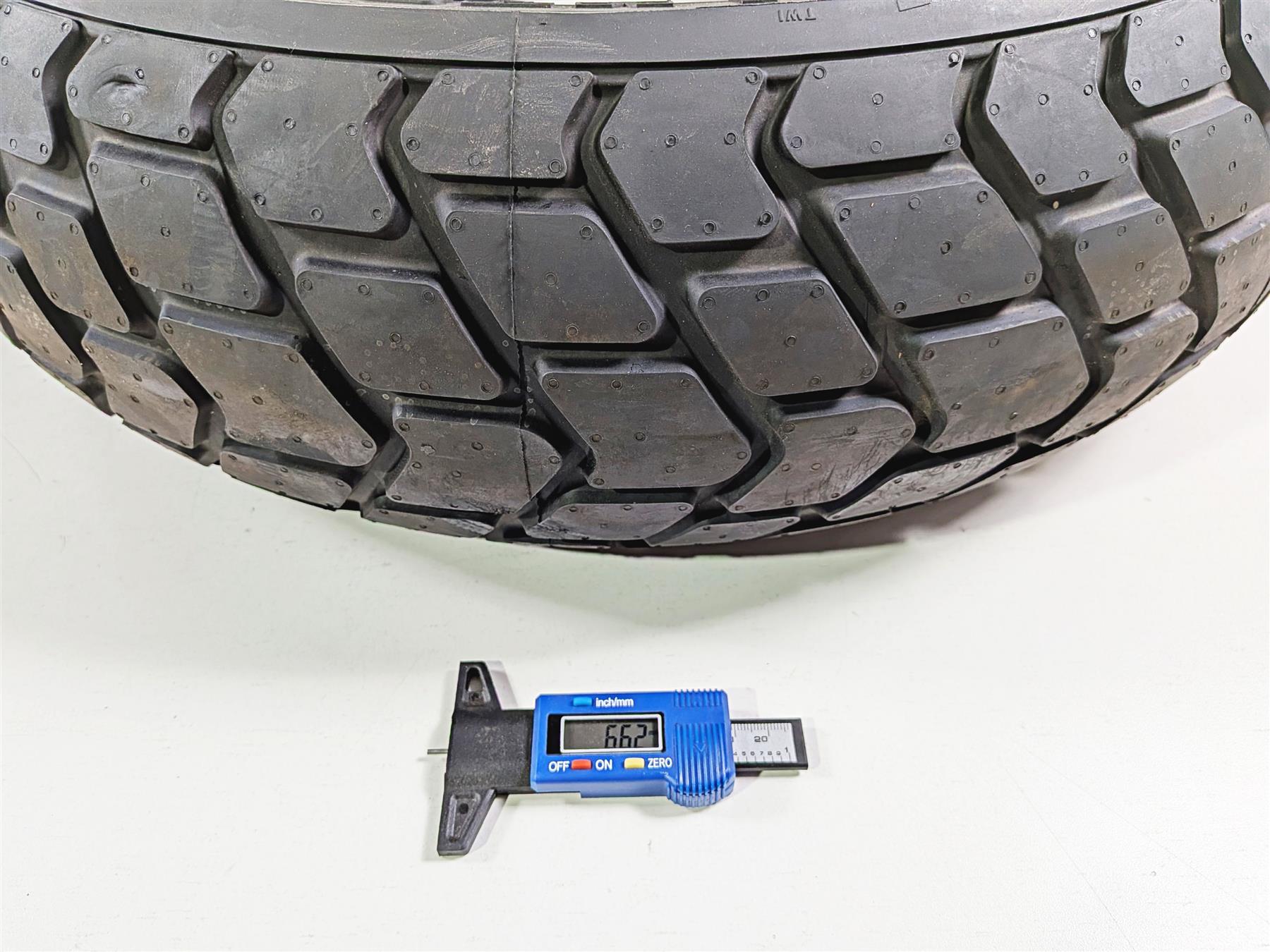 Used Front Rear Motorcycle Tire Set Pirelli Mt60 Rs 2504100-Mototech271