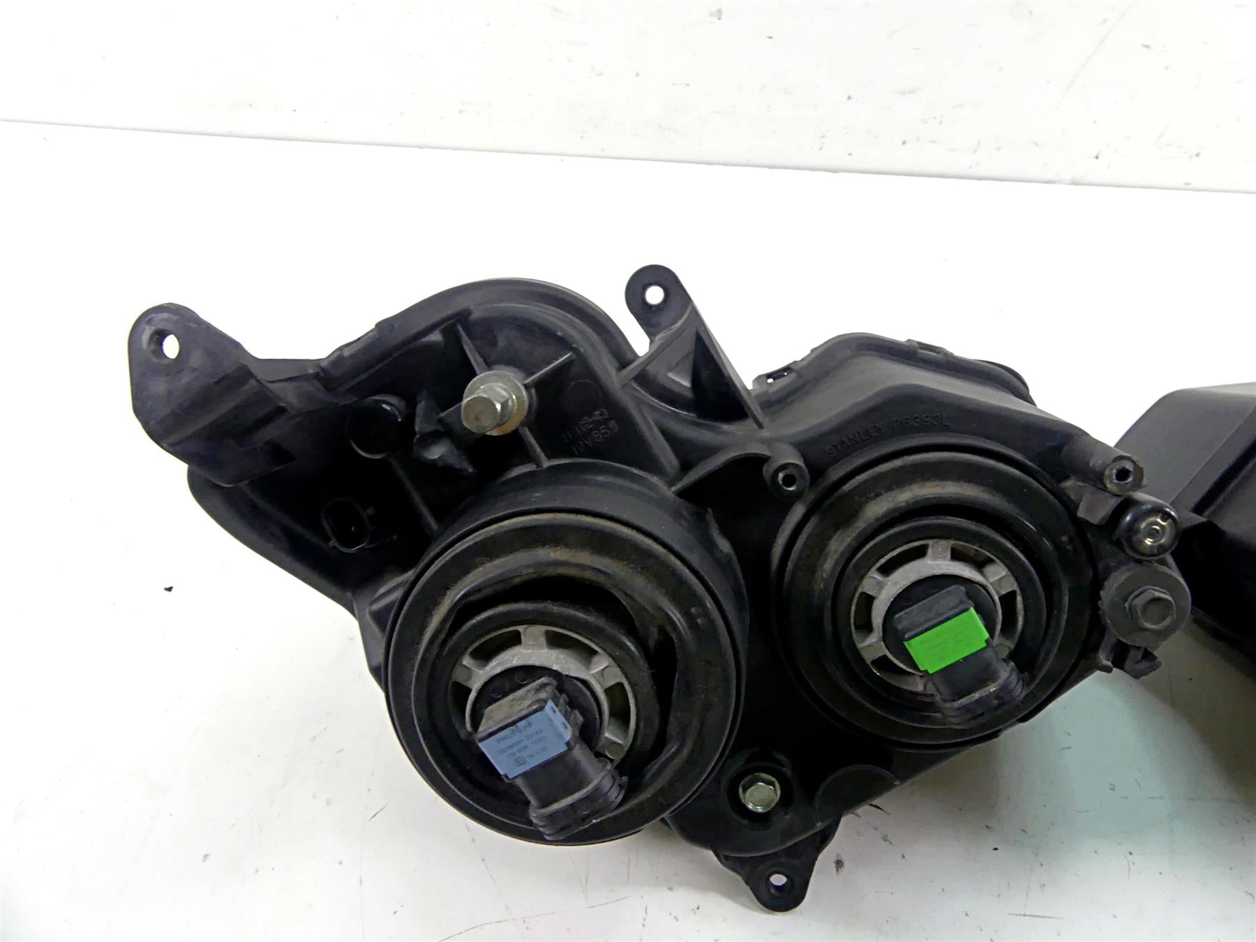 2010 Kawasaki ZX1400 ZX14 R Ninja Headlight Lamp Lens Set 23007-0066 23007-0067 {{ shop.shopifyCountryName }} - Mototech271