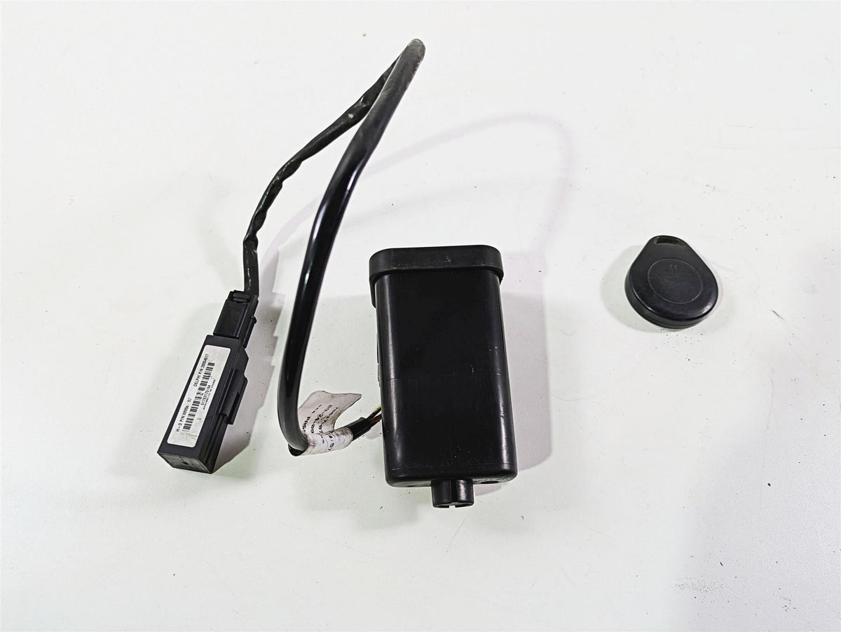 2010 Harley Touring FLHTK Electra Glide Tssm Security Module & Fob Key 68924-07 {{ shop.shopifyCountryName }} - Mototech271