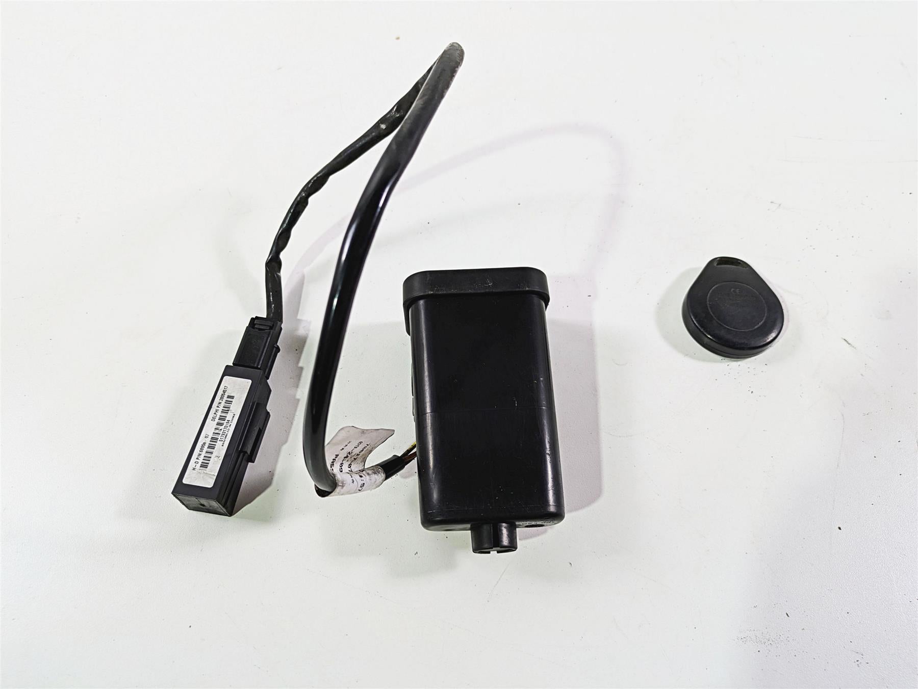 2010 Harley Touring FLHTK Electra Glide Tssm Security Module & Fob Key 68924-07 {{ shop.shopifyCountryName }} - Mototech271