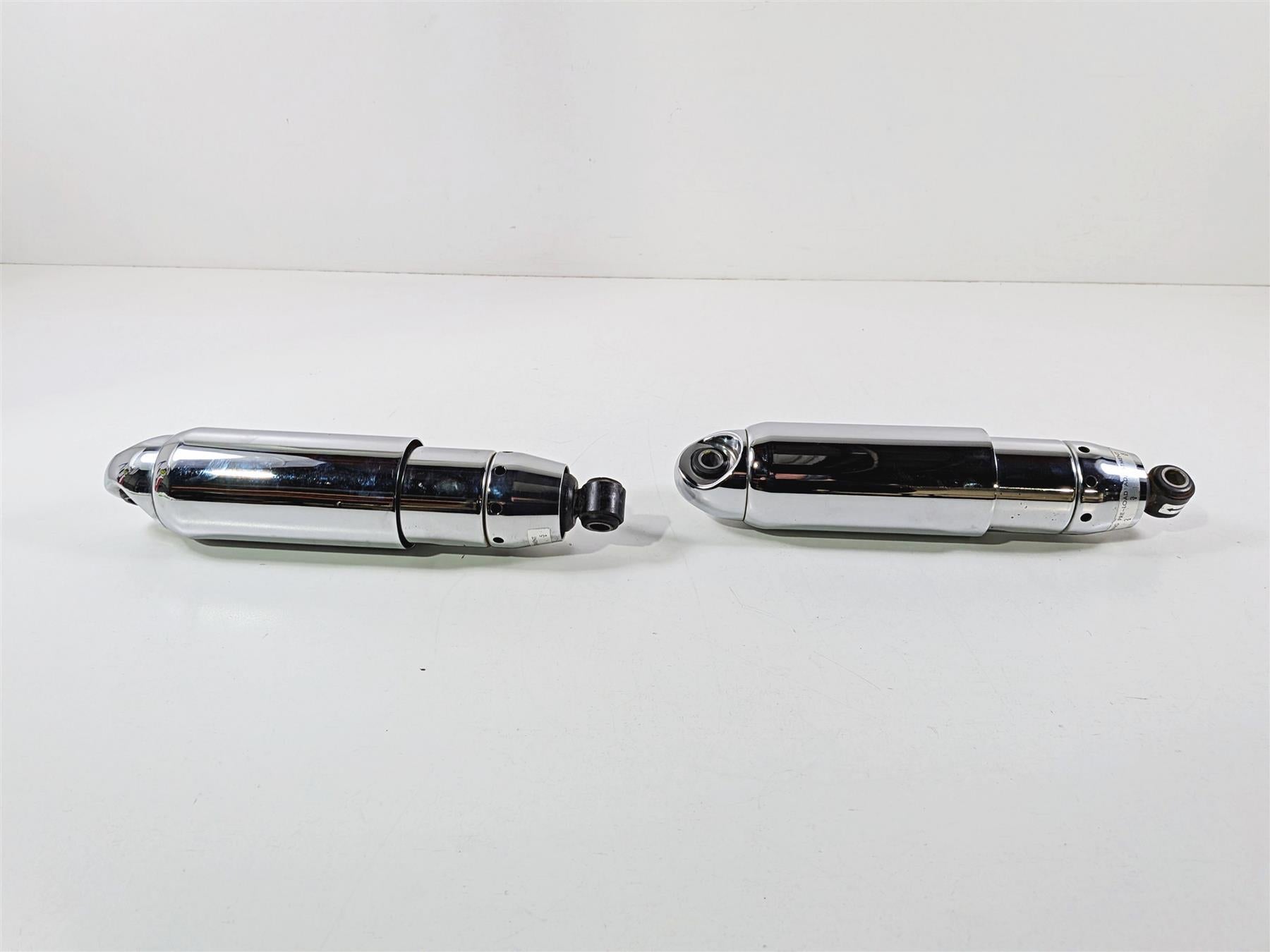 2011 Harley FXDF Dyna Fat Bob Rear Chrome Shock Damper Set 13.5" 54537-08A {{ shop.shopifyCountryName }} - Mototech271
