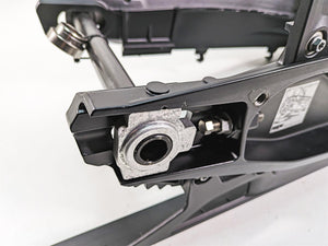 2018 KTM 1090 Adventure R Swingarm Swing Arm + Axle 6070403004433 60303298000