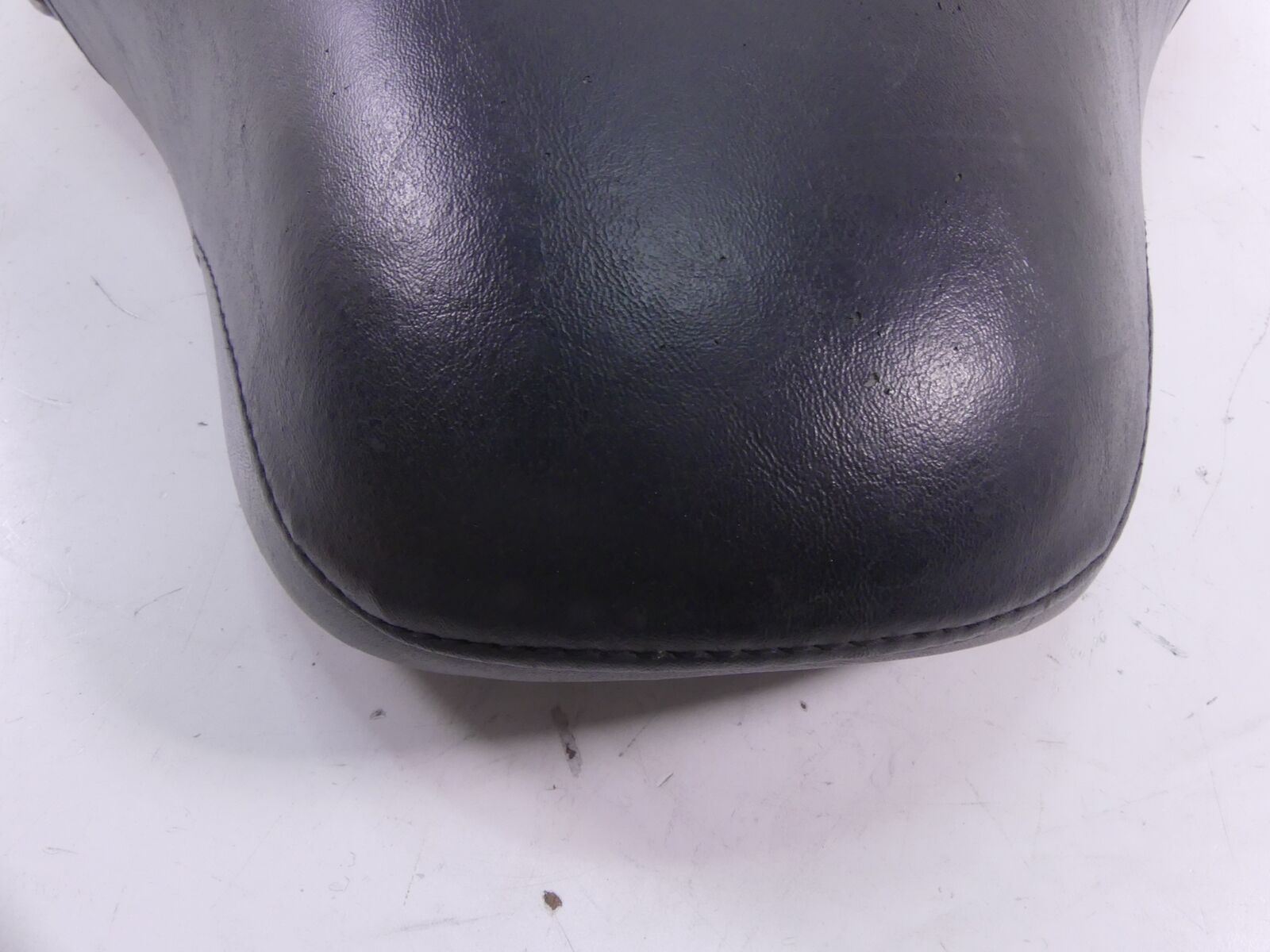 2002 Harley FLSTCI Softail Heritage Front Rider Driver Saddle Seat -Read 52506-0 {{ shop.shopifyCountryName }} - Mototech271