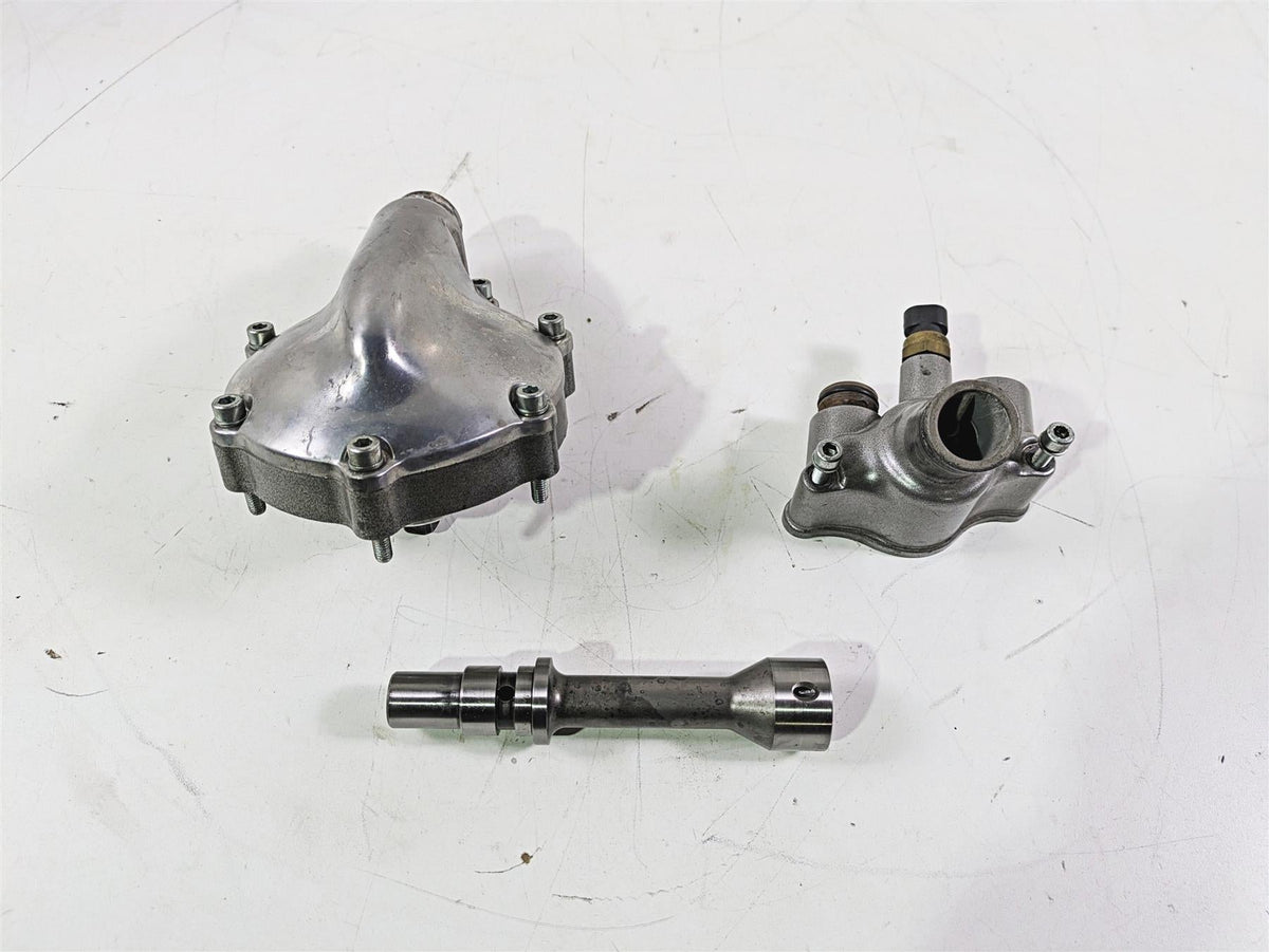 2010 Harley VRSCF Muscle Rod Waterpump Water Pump Housing Set 26750-01KA {{ shop.shopifyCountryName }} - Mototech271