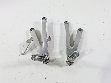 2017 Honda CBR600RR Rear Passenger Footpeg Set 50750-MFJ-D00 50760-MFJ-D00 {{ shop.shopifyCountryName }} - Mototech271