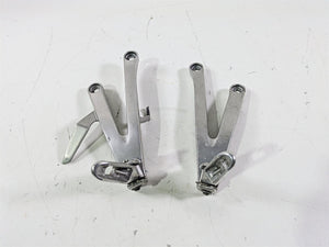 2017 Honda CBR600RR Rear Passenger Footpeg Set 50750-MFJ-D00 50760-MFJ-D00