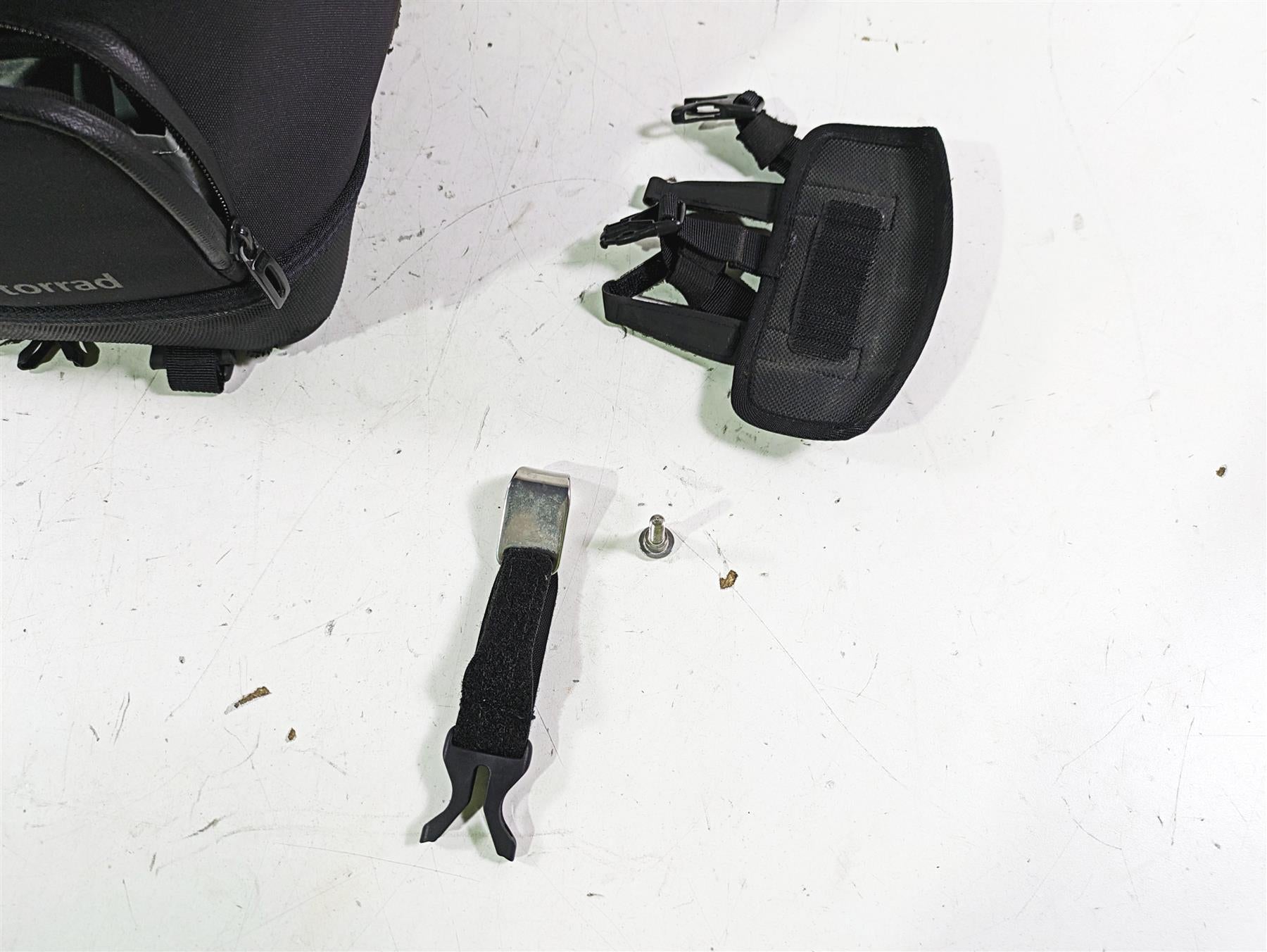 2014 BMW R1200 RT RTW K52 Oem Tank Bag Pouch & Mounts 77458543227 {{ shop.shopifyCountryName }} - Mototech271