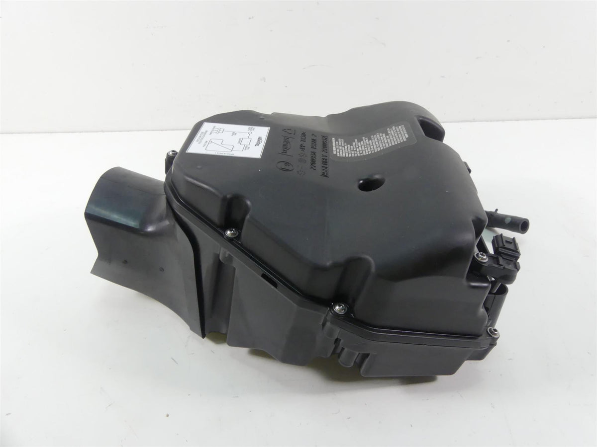 2018 Triumph Street Triple 765RS Air Filter Box Cleaner Breather Set T2200932 {{ shop.shopifyCountryName }} - Mototech271