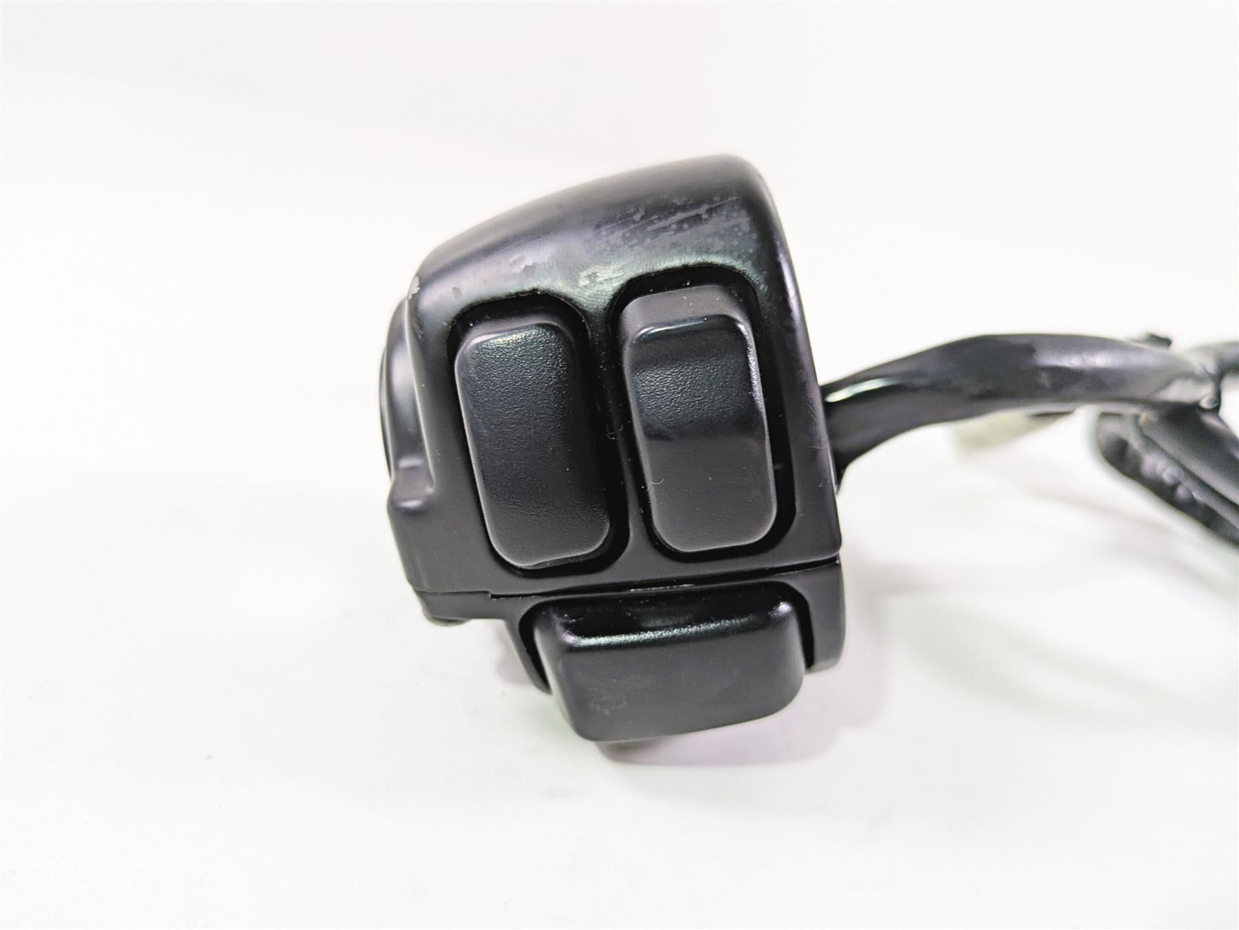 2008 Harley FXDL Dyna Low Rider 105TH Left Hand Control Switch 71598-00 {{ shop.shopifyCountryName }} - Mototech271