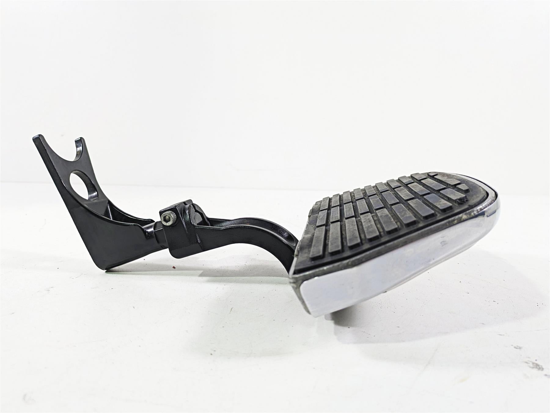 2003 Harley FLSTC Softail Heritage 100th Rear Floorboard Set & Adapter 50942-00 {{ shop.shopifyCountryName }} - Mototech271