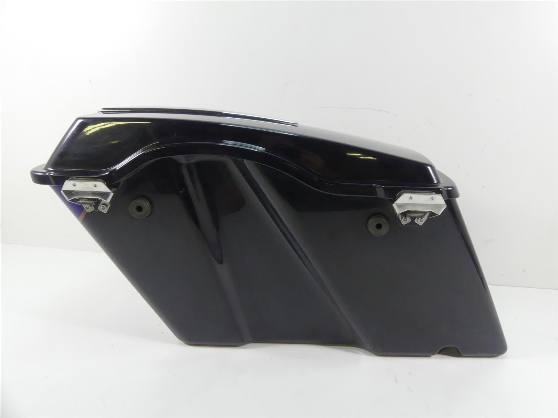 2004 Harley FLHTC SE CVO Electra Glide Right Saddle Bag Saddlebag 90906-04 {{ shop.shopifyCountryName }} - Mototech271