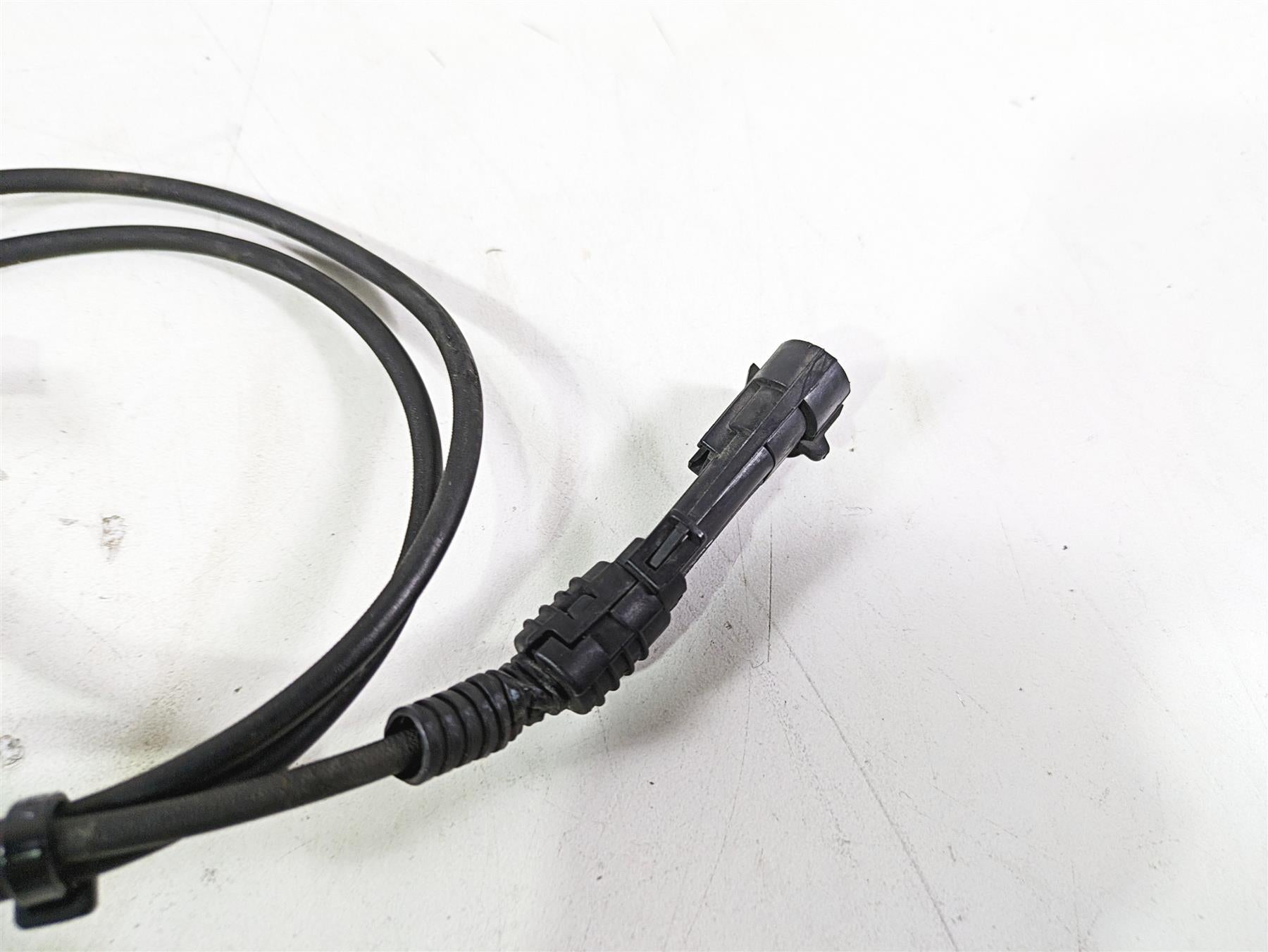 2017 Harley Touring FLTRXS Road Glide Front Rear Abs Wheel Speed Sensor 32700015 {{ shop.shopifyCountryName }} - Mototech271
