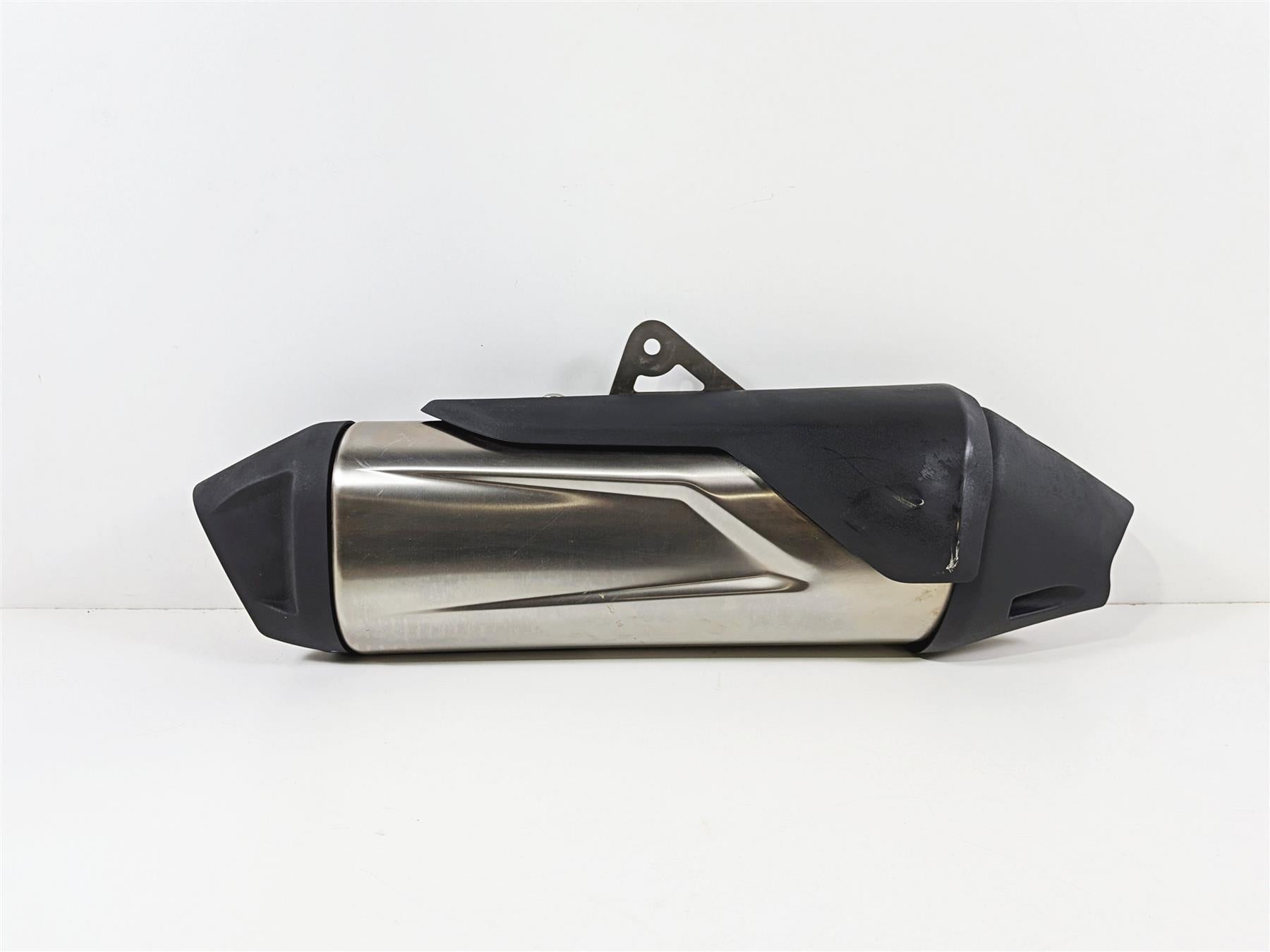 2022 Triumph Tiger 900 GT Pro Exhaust Pipe Muffler Silencer T2203699 {{ shop.shopifyCountryName }} - Mototech271