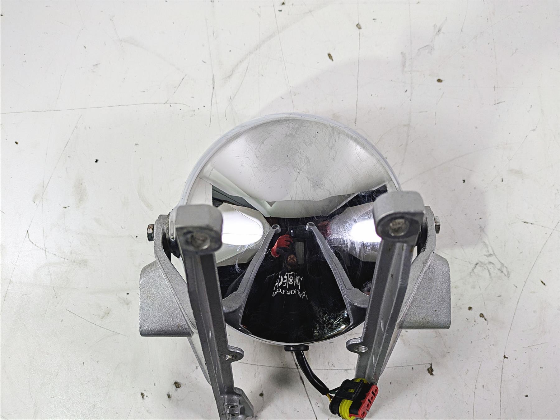 1998 Moto Guzzi California 1100 EV Headlight Head Light & Mounts GU29740530 {{ shop.shopifyCountryName }} - Mototech271