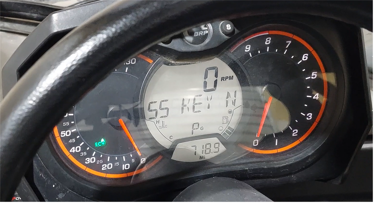 2020 Can-Am Commander 1000R XT Speedometer Gauge Instrument 718mi 710005653 {{ shop.shopifyCountryName }} - Mototech271